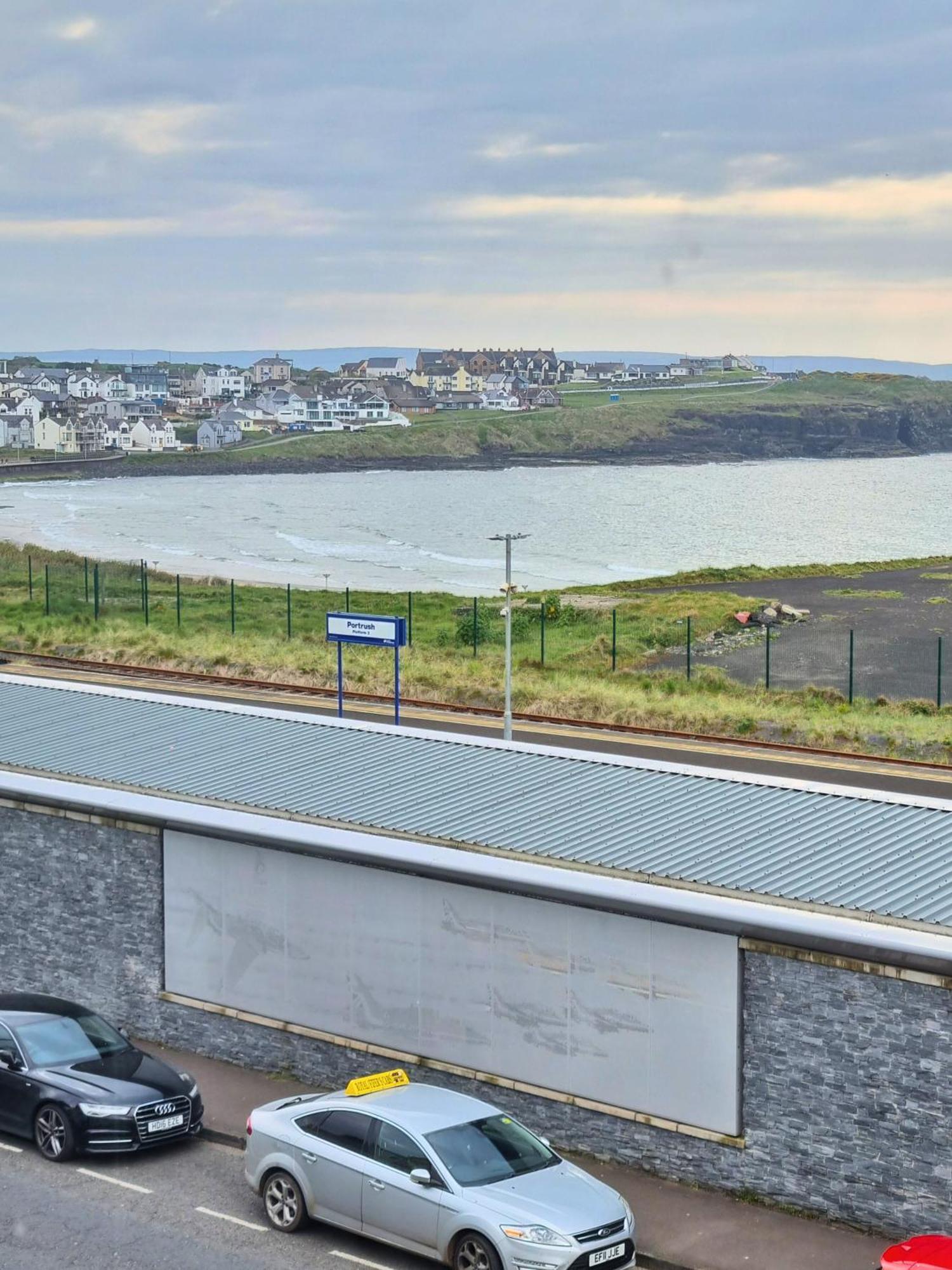 Apartmán 6 Golf Terrace - Portrush By The Sea Exteriér fotografie